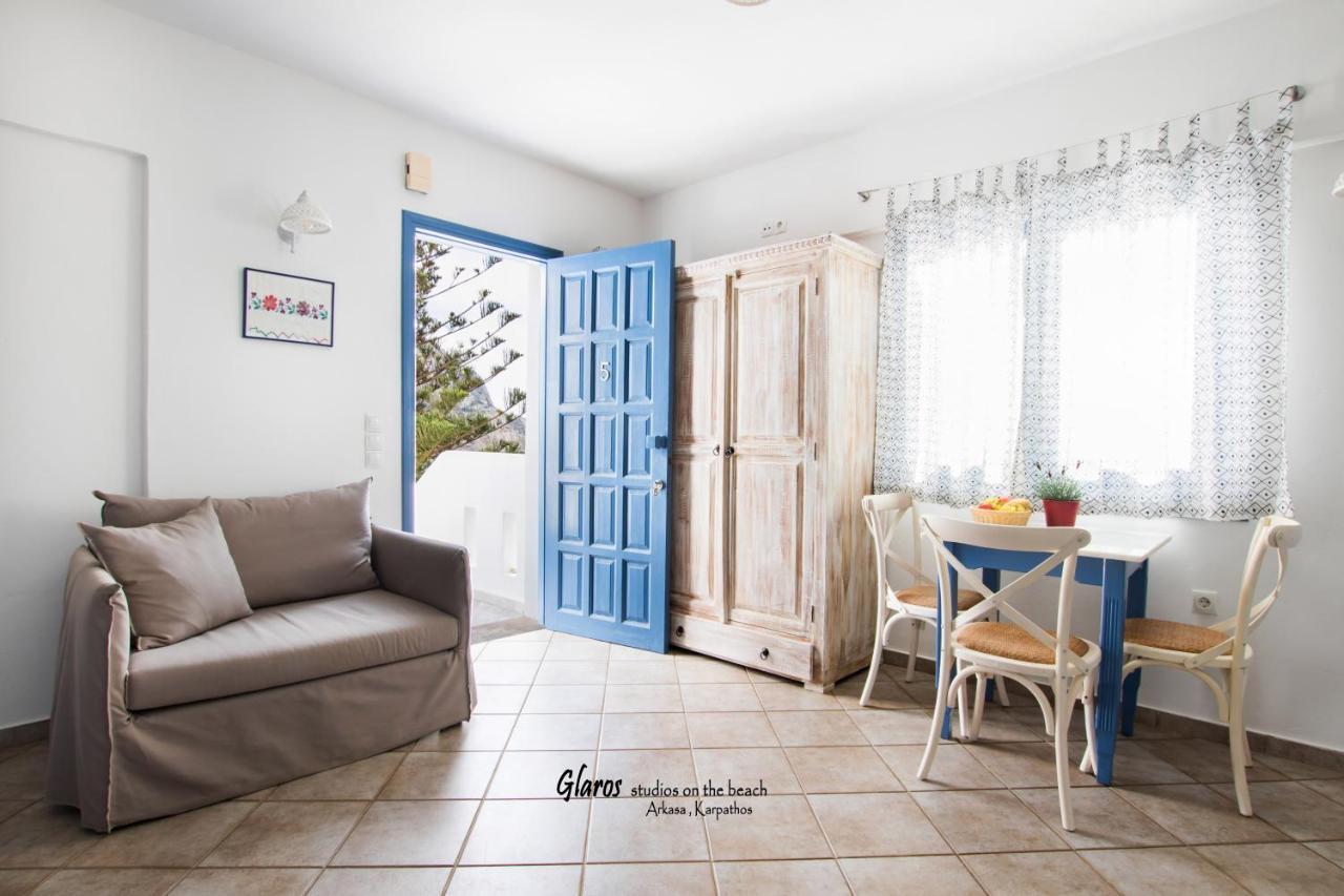 알카사 Glaros Luxury Studio On The Beach 아파트 외부 사진